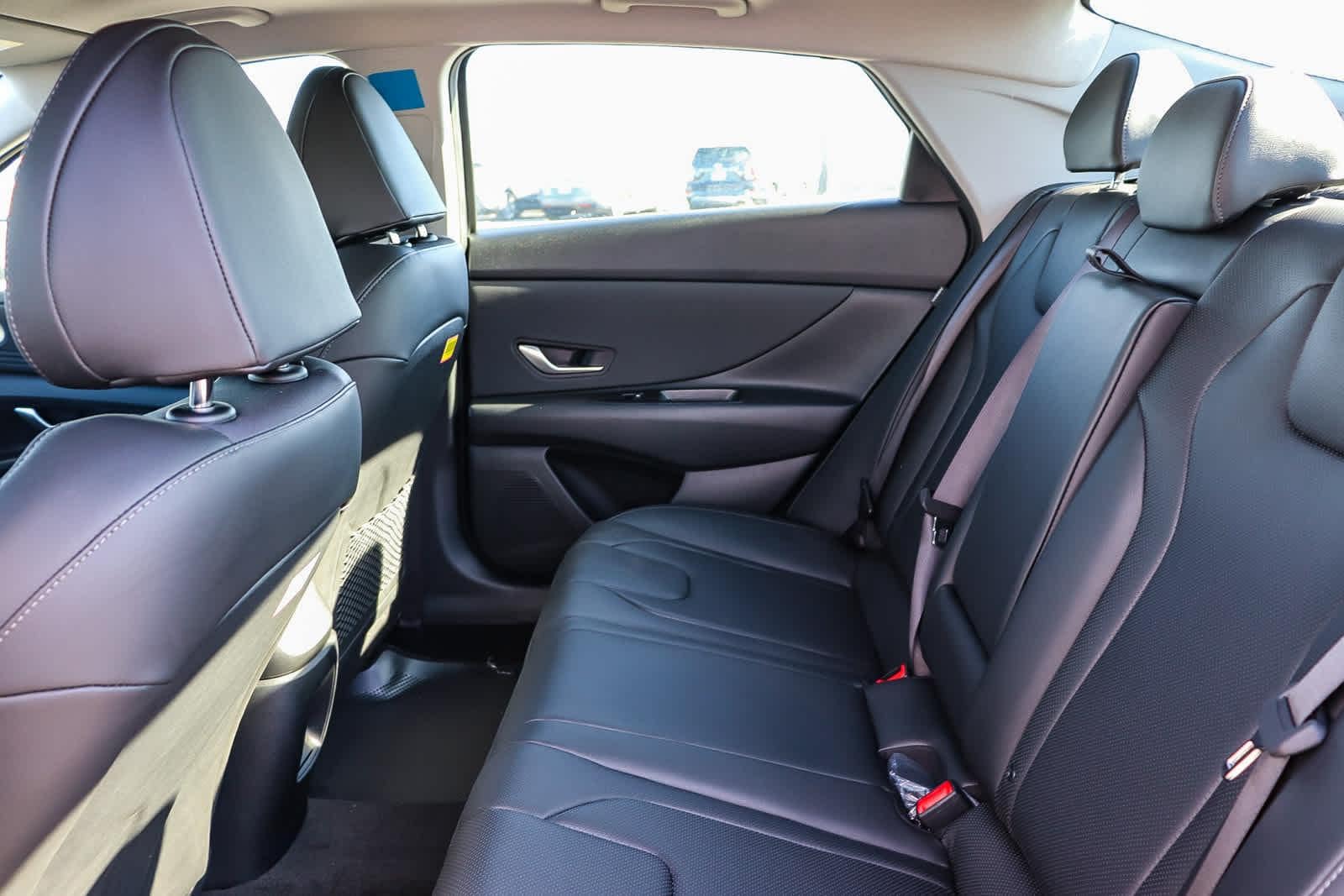 Thumbnail: 2025 Hyundai Elantra - 19