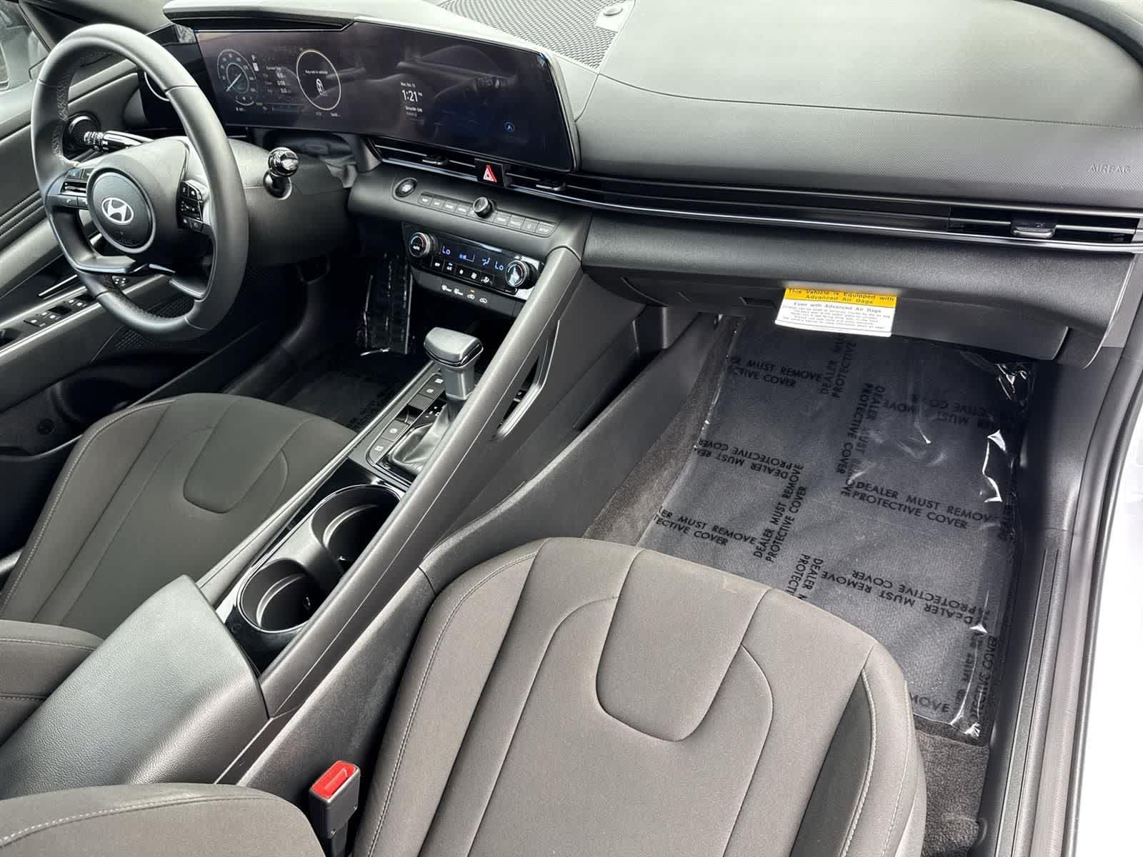 Thumbnail: 2025 Hyundai Elantra - 39