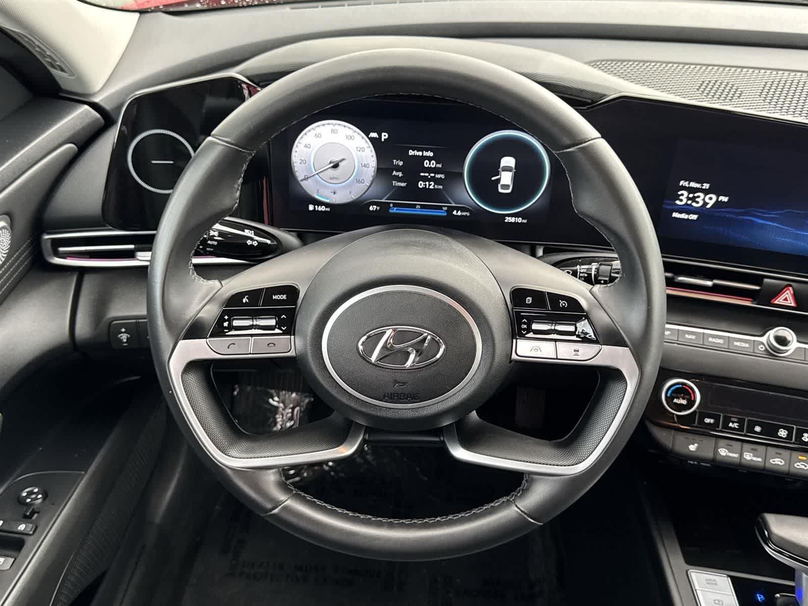 Thumbnail: 2023 Hyundai Elantra - 10