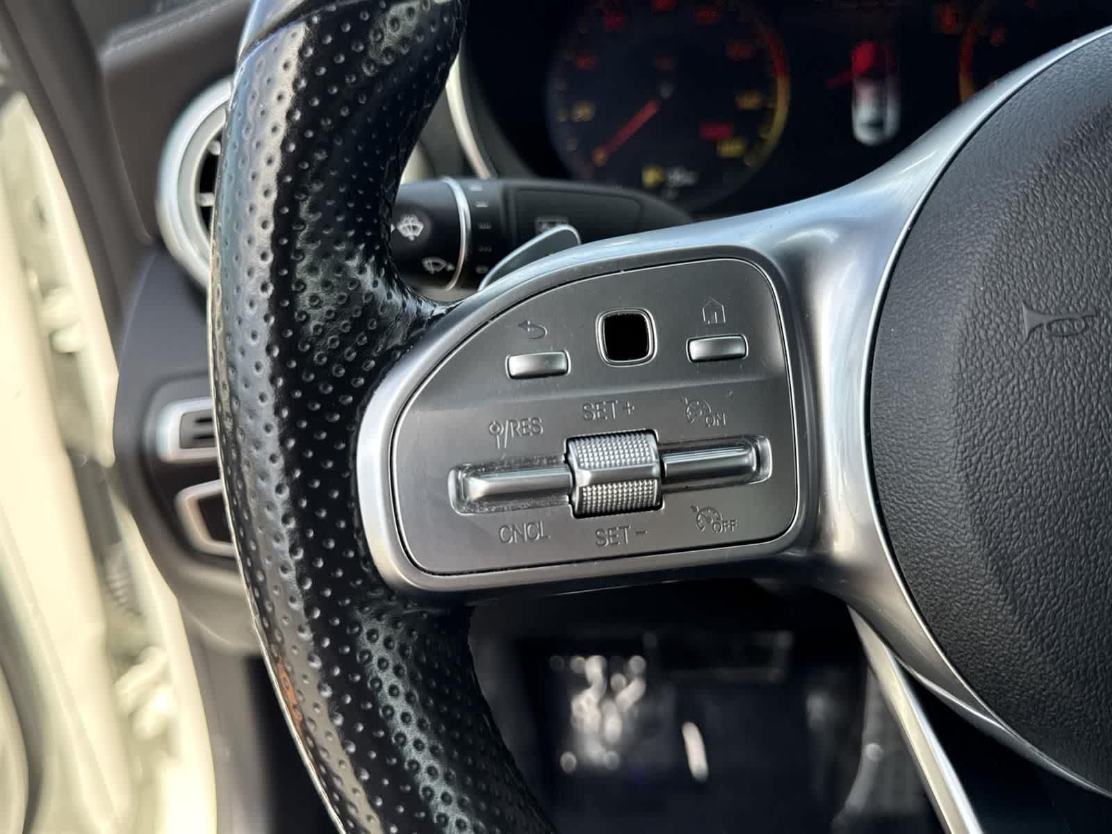Thumbnail: 2023 Mercedes-Benz C-Class - 11