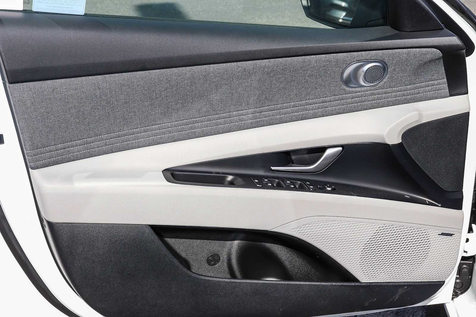 Thumbnail: 2026 Hyundai Elantra - 27