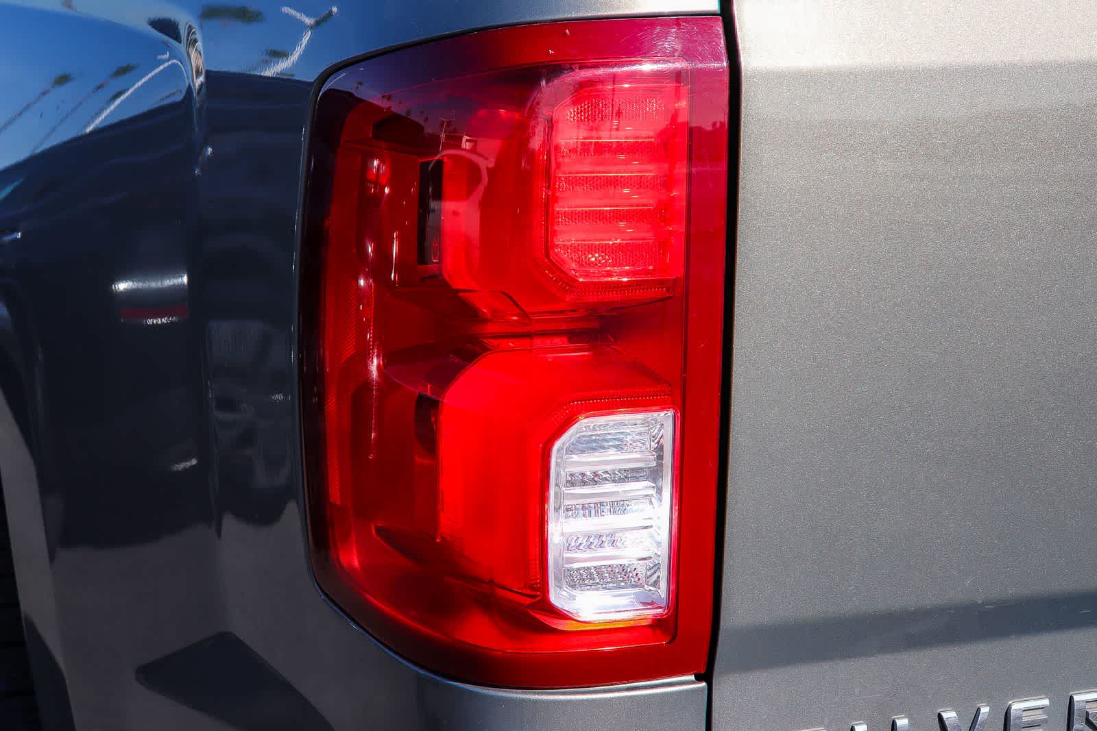 Thumbnail: 2017 Chevrolet Silverado 1500 - 8