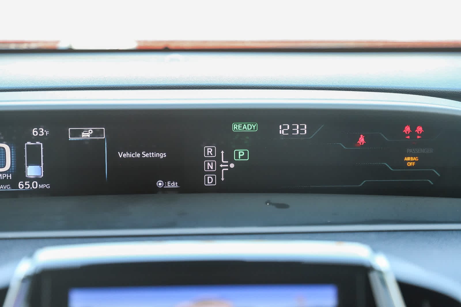 Thumbnail: 2018 Toyota Prius Prime - 15