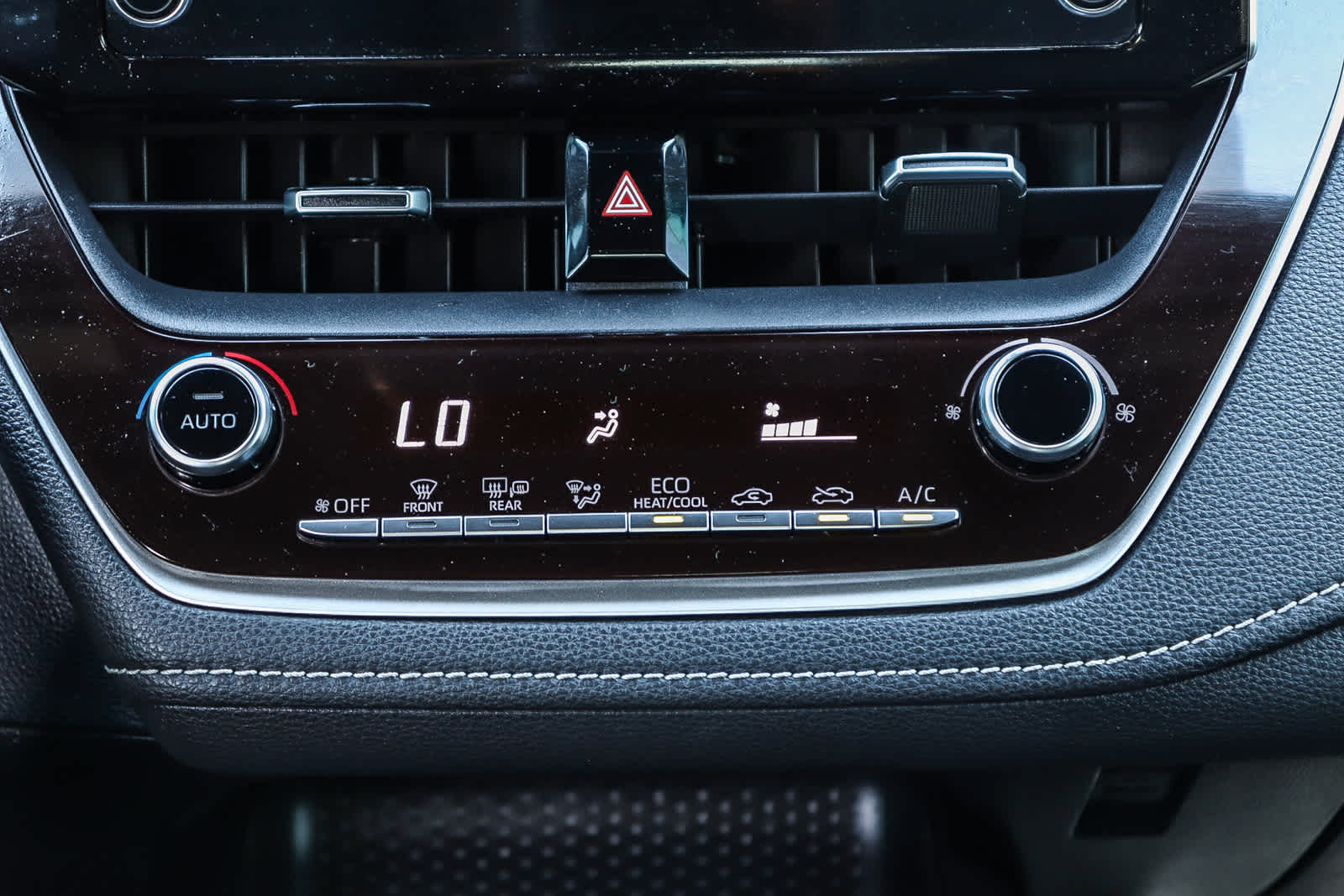 Thumbnail: 2019 Toyota Corolla - 18