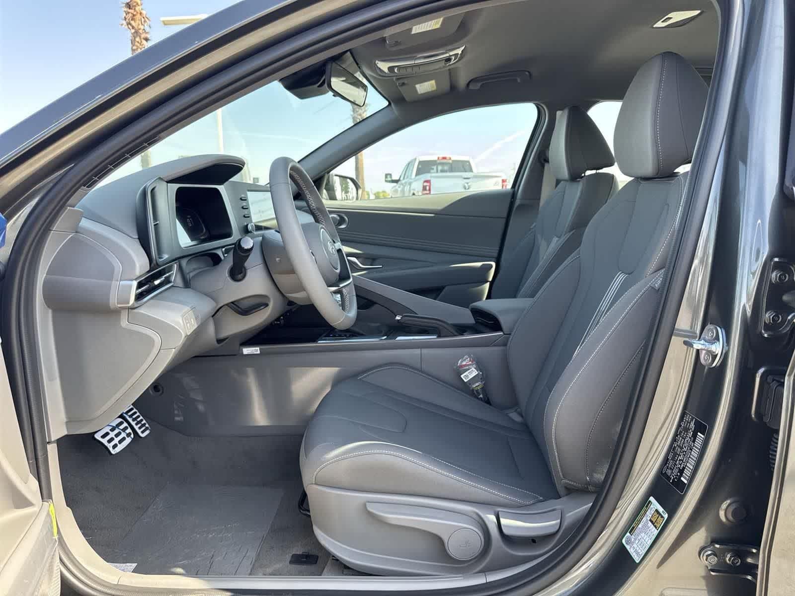 Thumbnail: 2025 Hyundai Elantra - 29