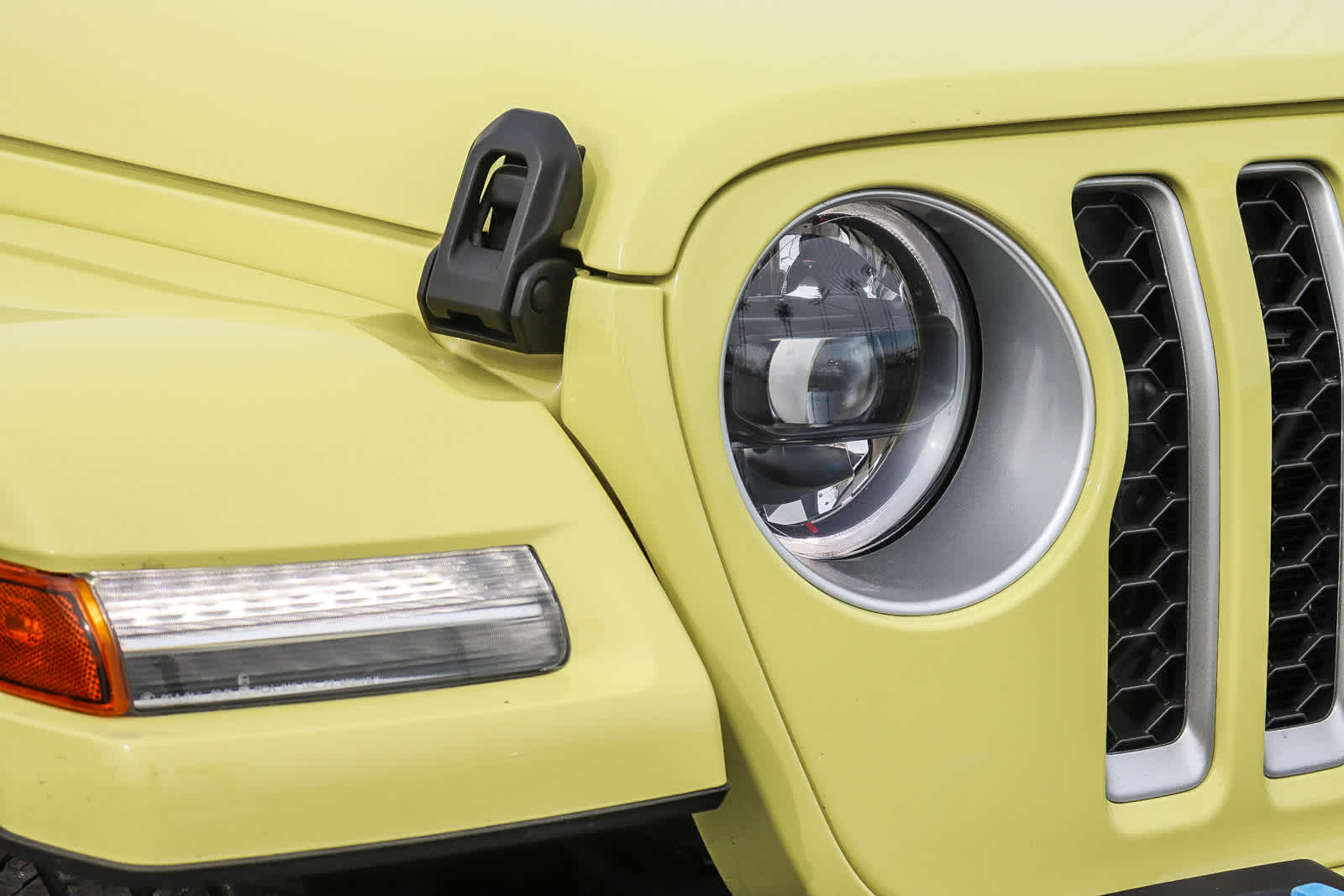 Thumbnail: 2023 Jeep Wrangler - 4