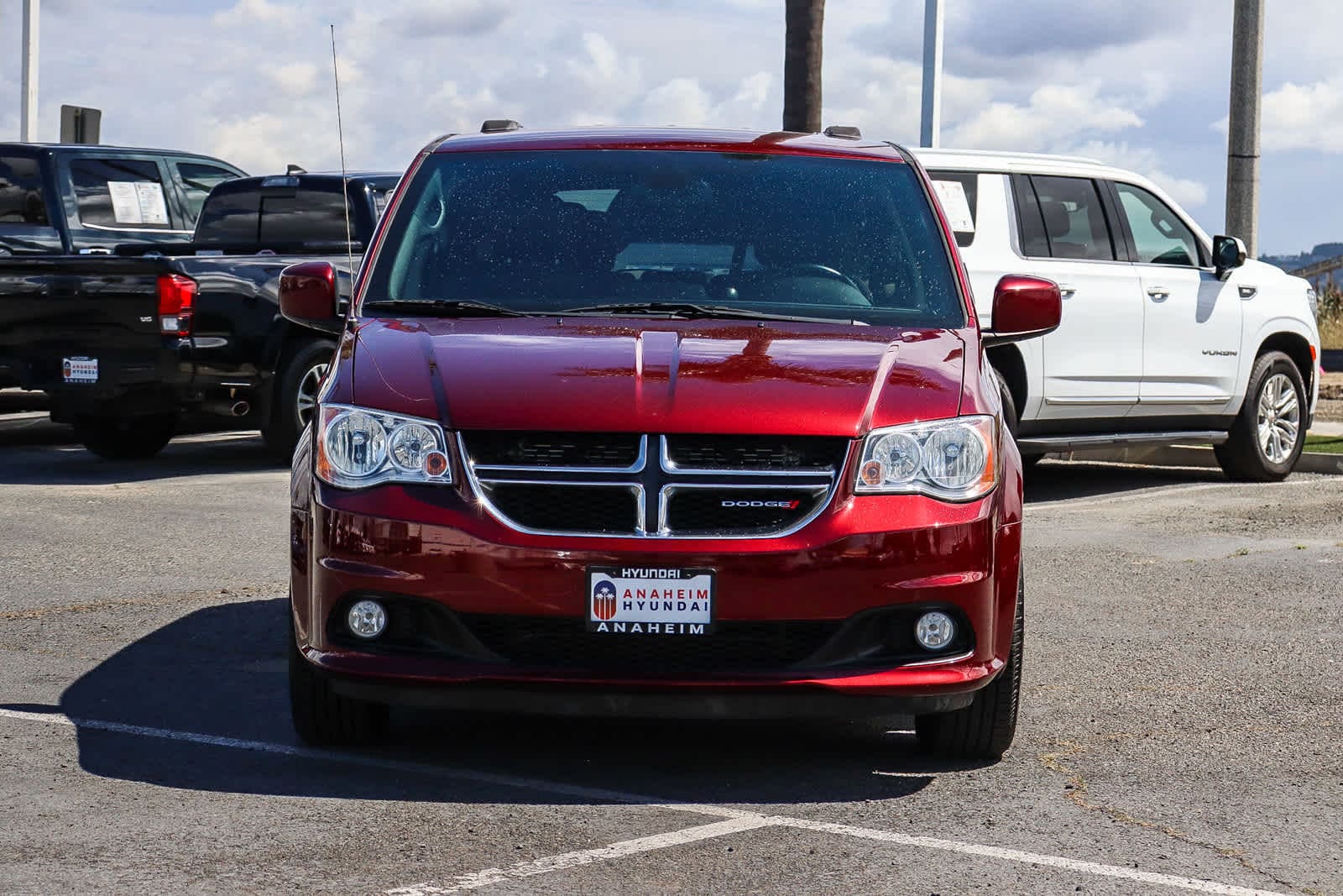 Used 2019 Dodge Grand Caravan SXT with VIN 2C4RDGCG8KR750395 for sale in Anaheim, CA