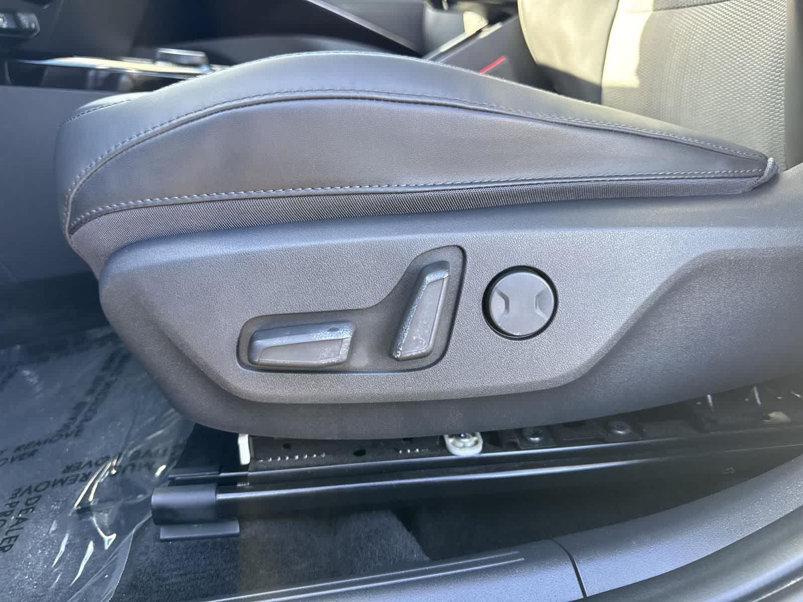 Thumbnail: 2024 Kia Niro - 22