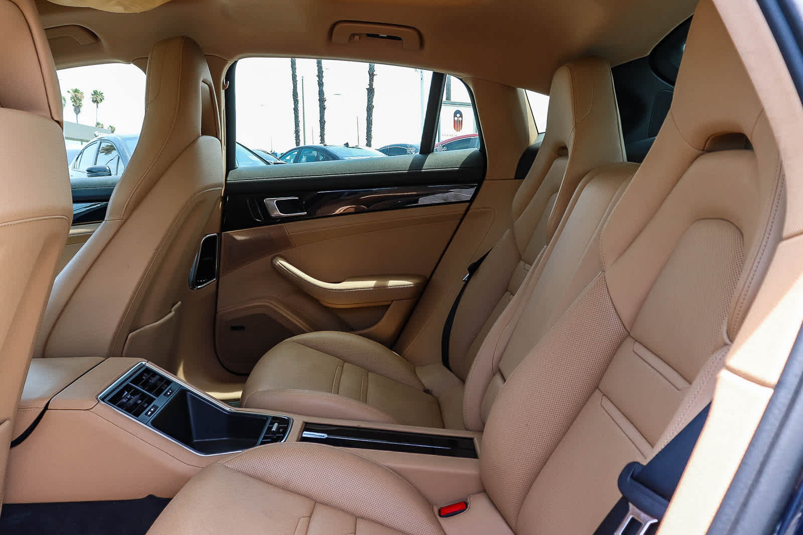 Thumbnail: 2017 Porsche Panamera - 23