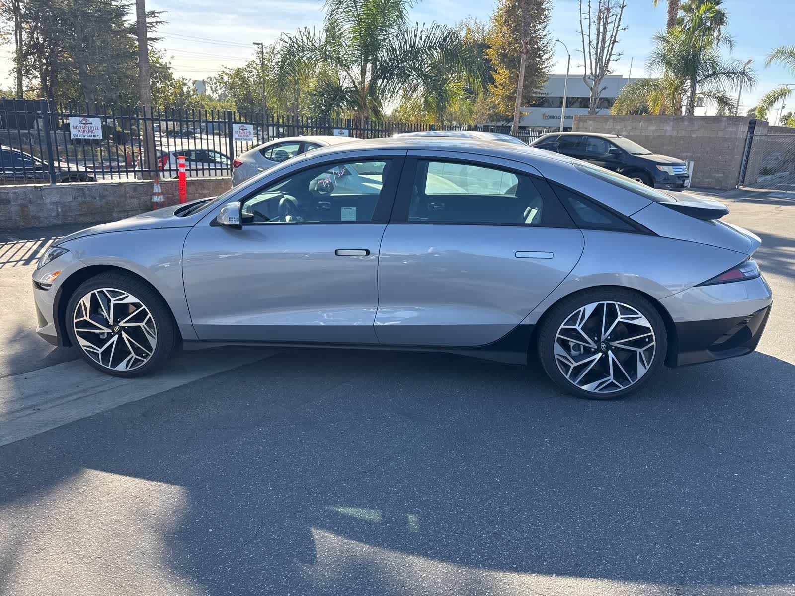 Thumbnail: 2023 Hyundai Ioniq 6 - 7