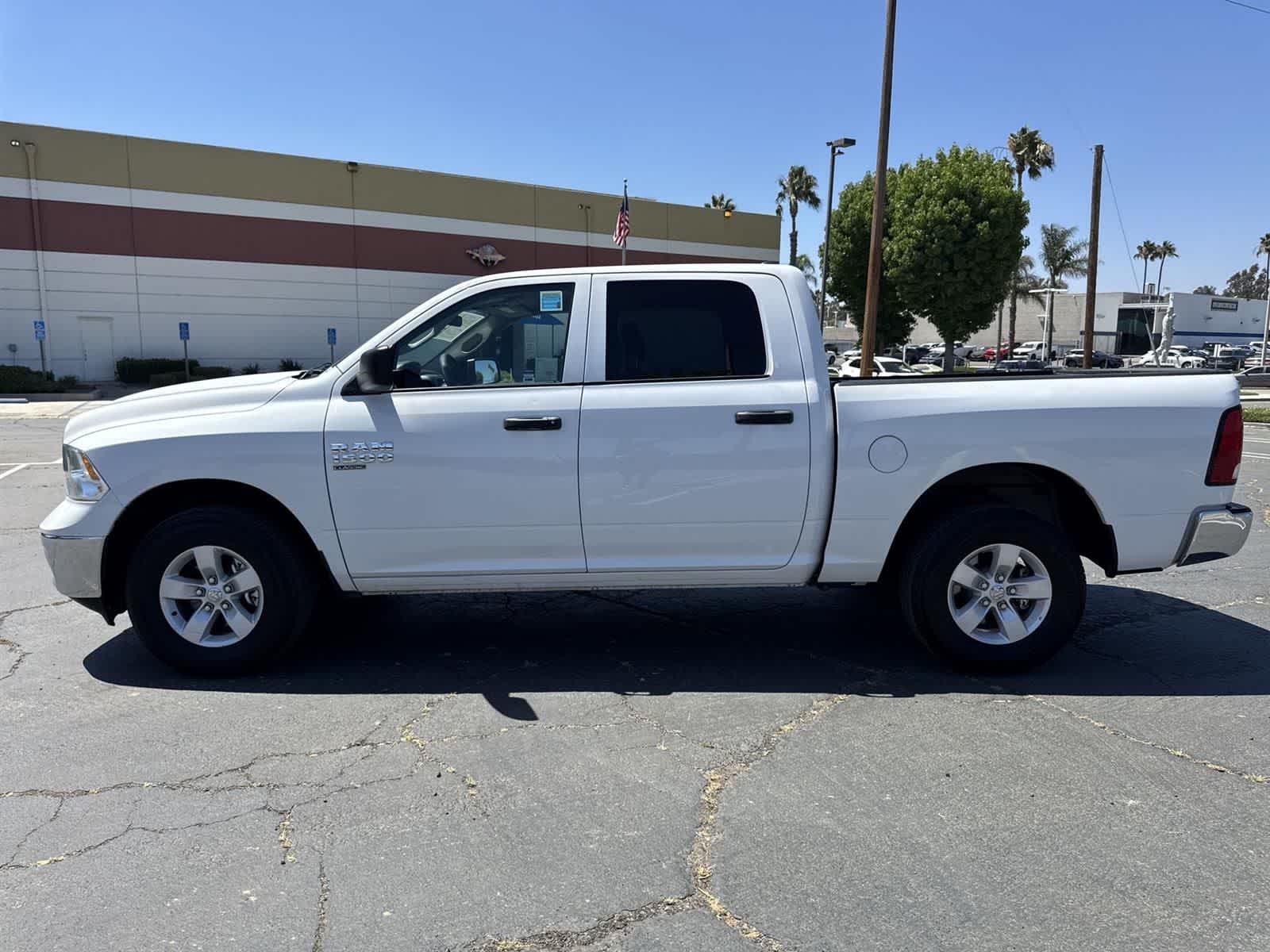 Thumbnail: 2022 RAM 1500 Classic - 5