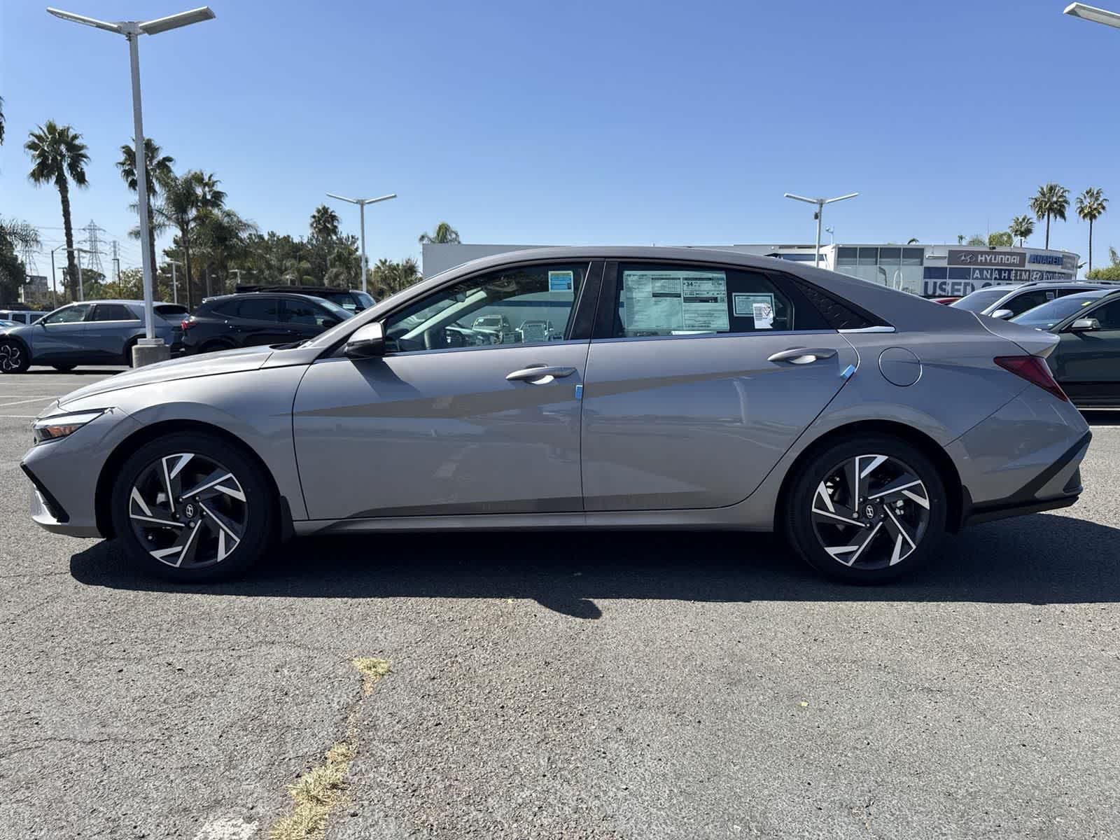 Thumbnail: 2025 Hyundai Elantra - 5