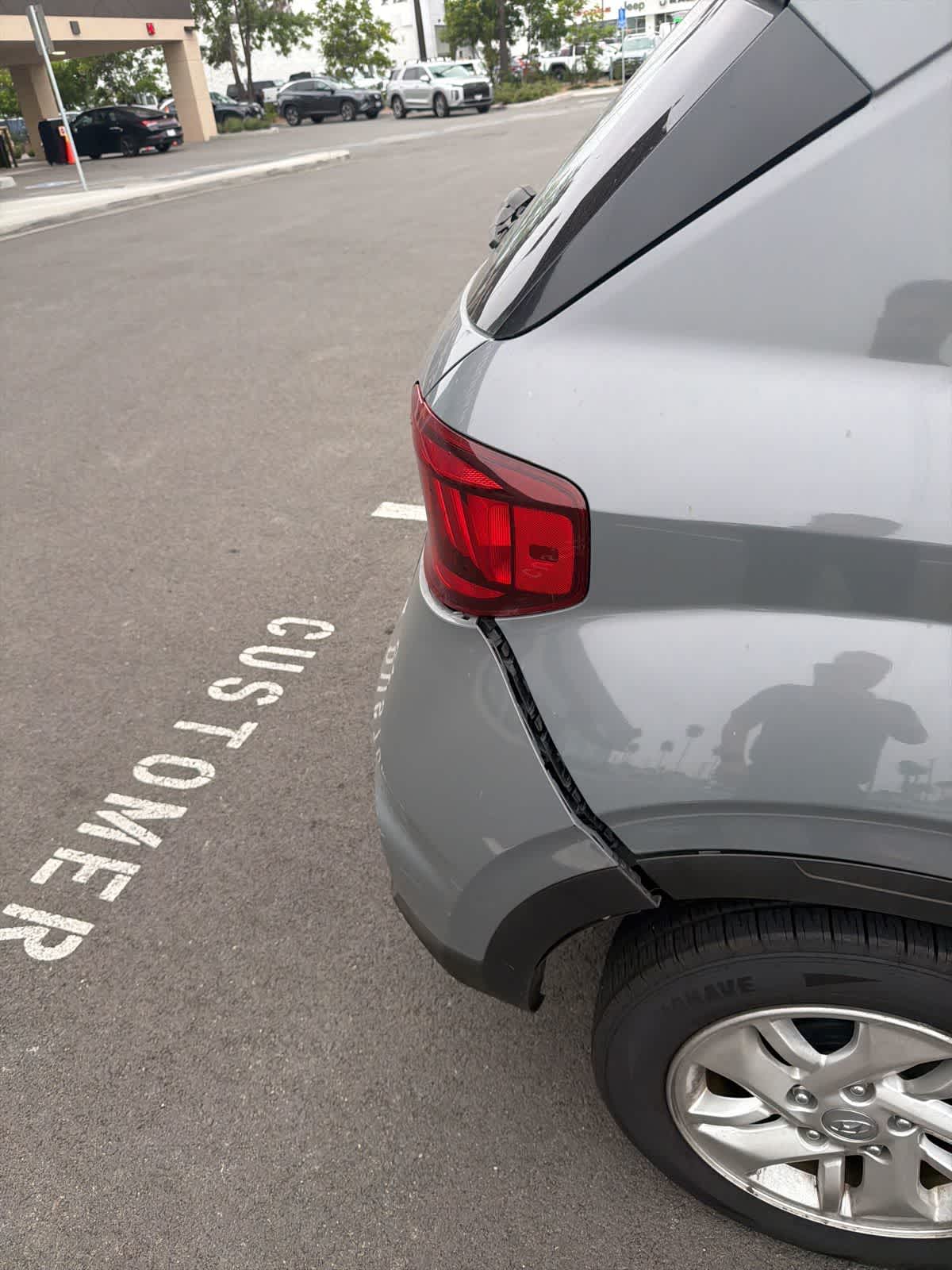 Thumbnail: 2022 Hyundai Venue - 13