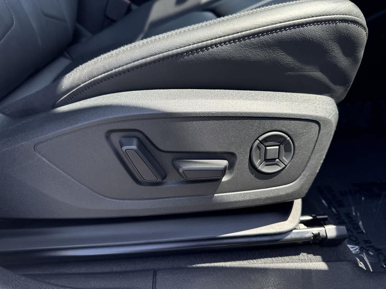 Thumbnail: 2024 Audi Q3 - 39