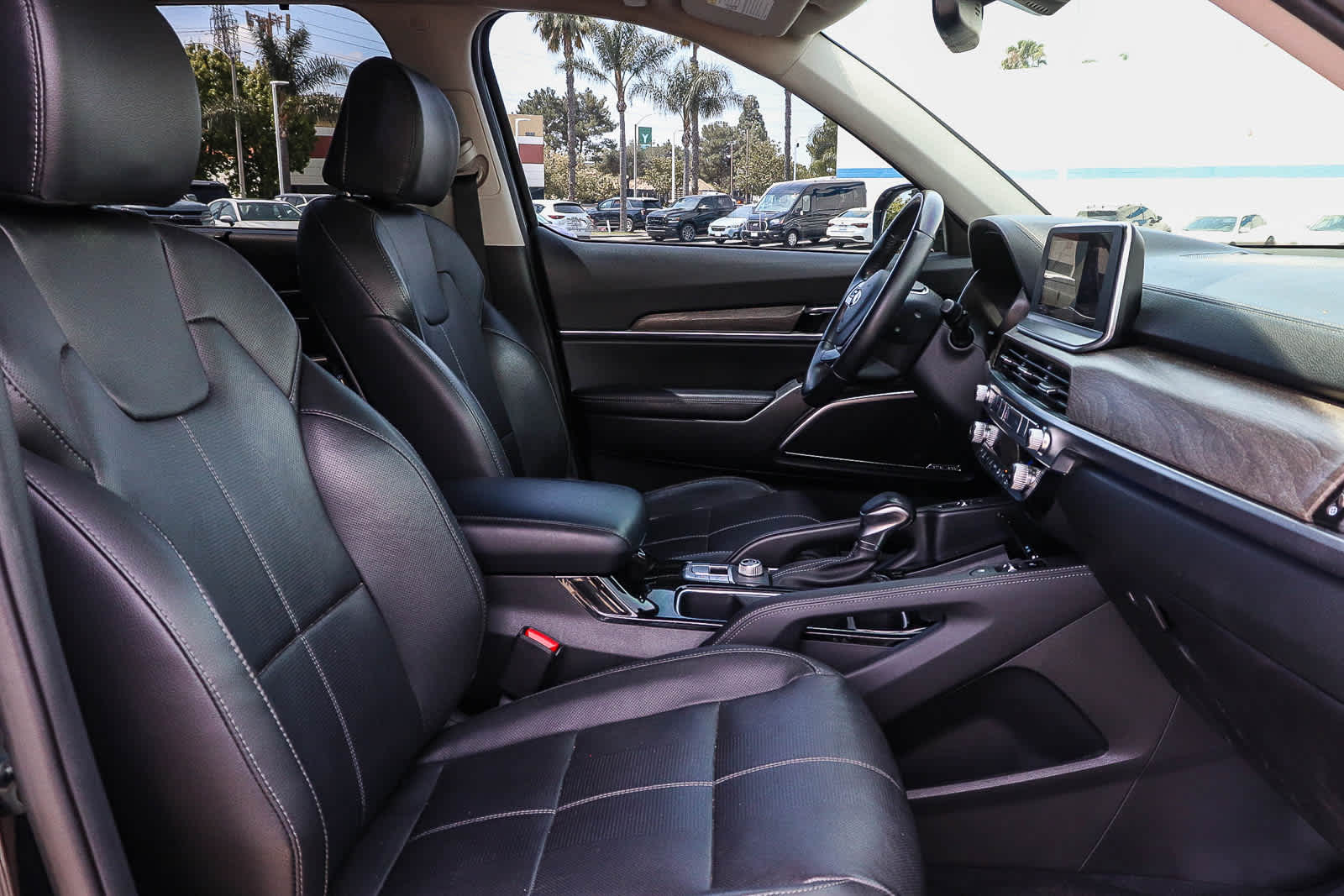 Thumbnail: 2021 Kia Telluride - 26