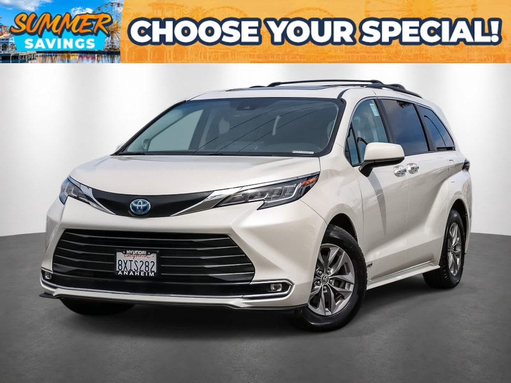 Used 2021 Toyota Sienna XLE Van