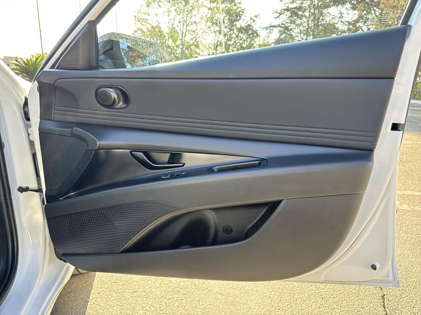 Thumbnail: 2025 Hyundai Elantra - 35