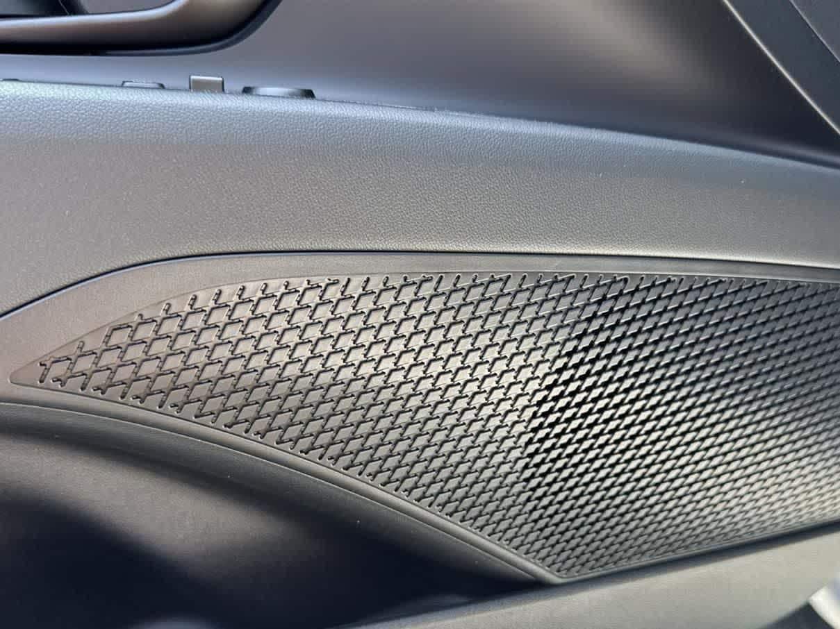 Thumbnail: 2025 Hyundai Elantra - 27