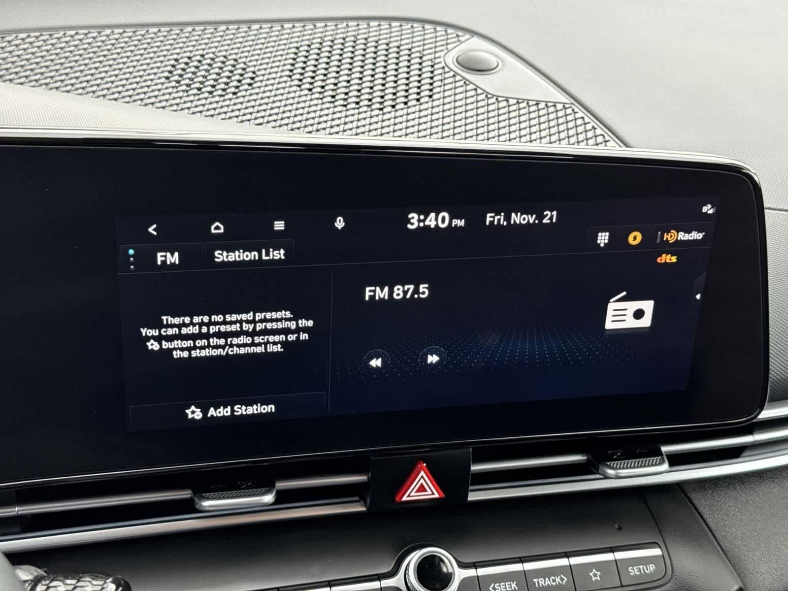 Thumbnail: 2023 Hyundai Elantra - 17