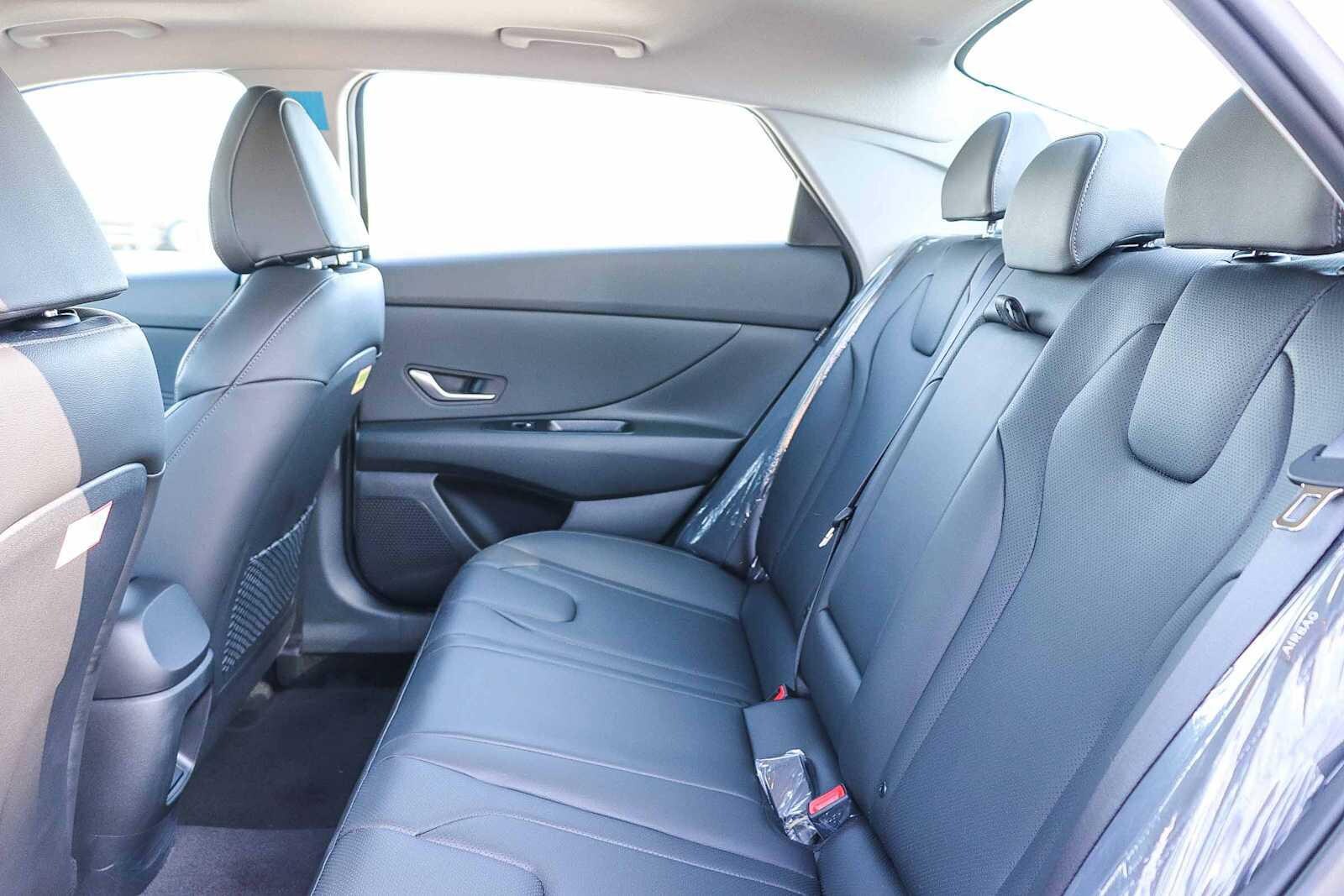 Thumbnail: 2025 Hyundai Elantra - 20