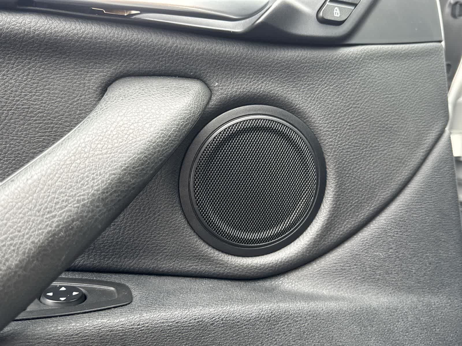 Thumbnail: 2022 BMW X2 - 22