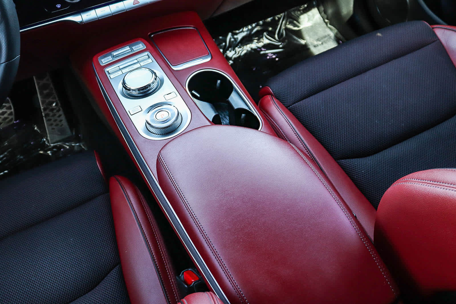 Thumbnail: 2023 Genesis GV70 - 22