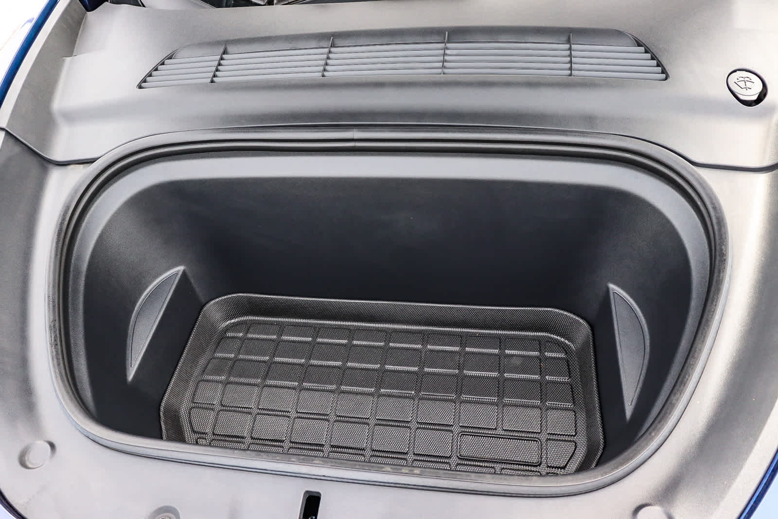 Thumbnail: 2023 Tesla Model Y - 26