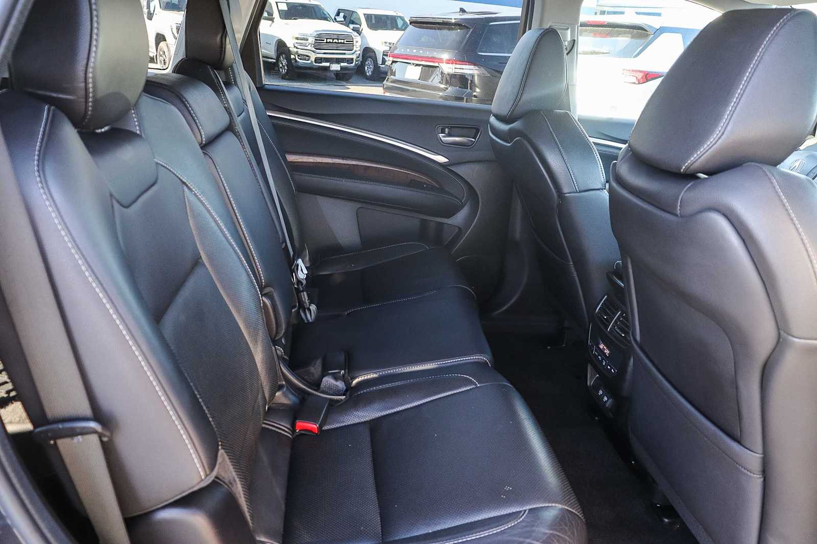 Thumbnail: 2020 Acura MDX - 17