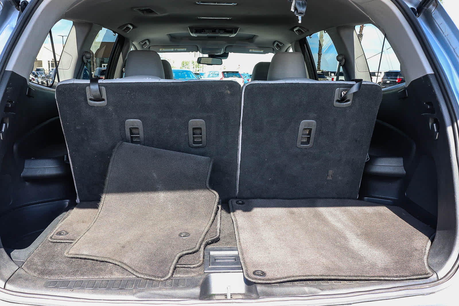 Thumbnail: 2017 Honda Pilot - 25