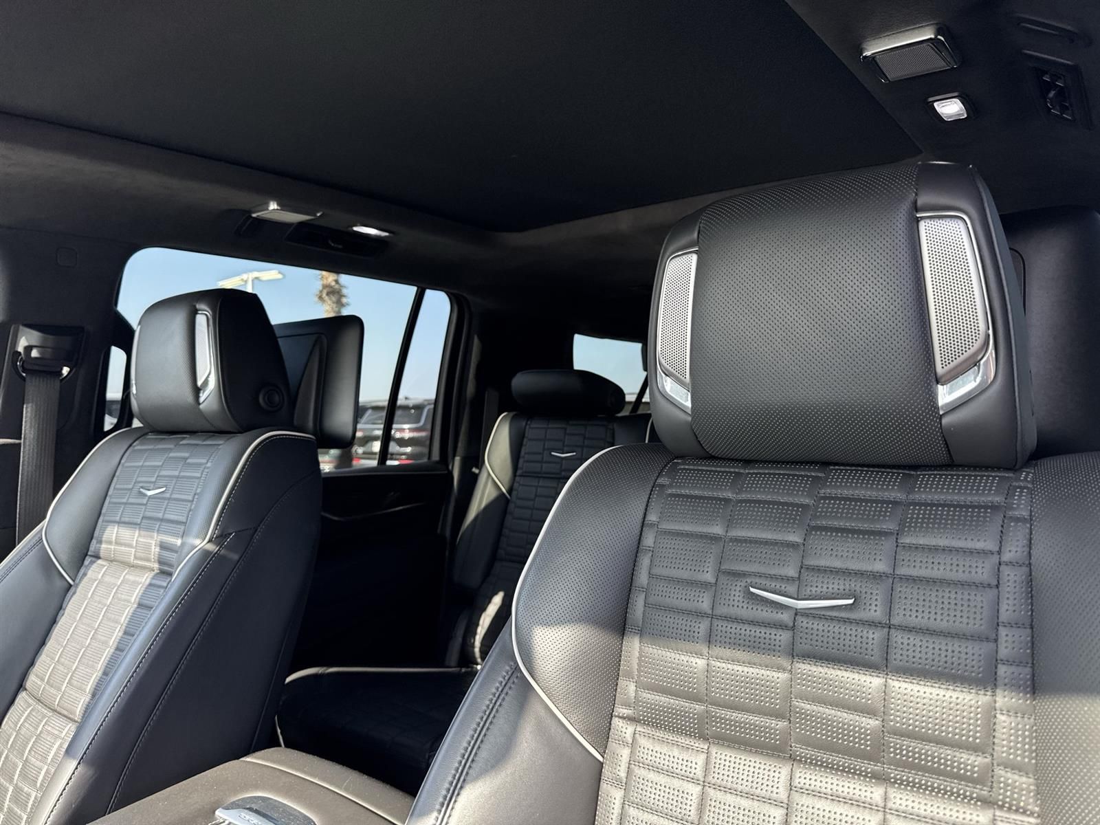 Thumbnail: 2022 Cadillac Escalade - 26