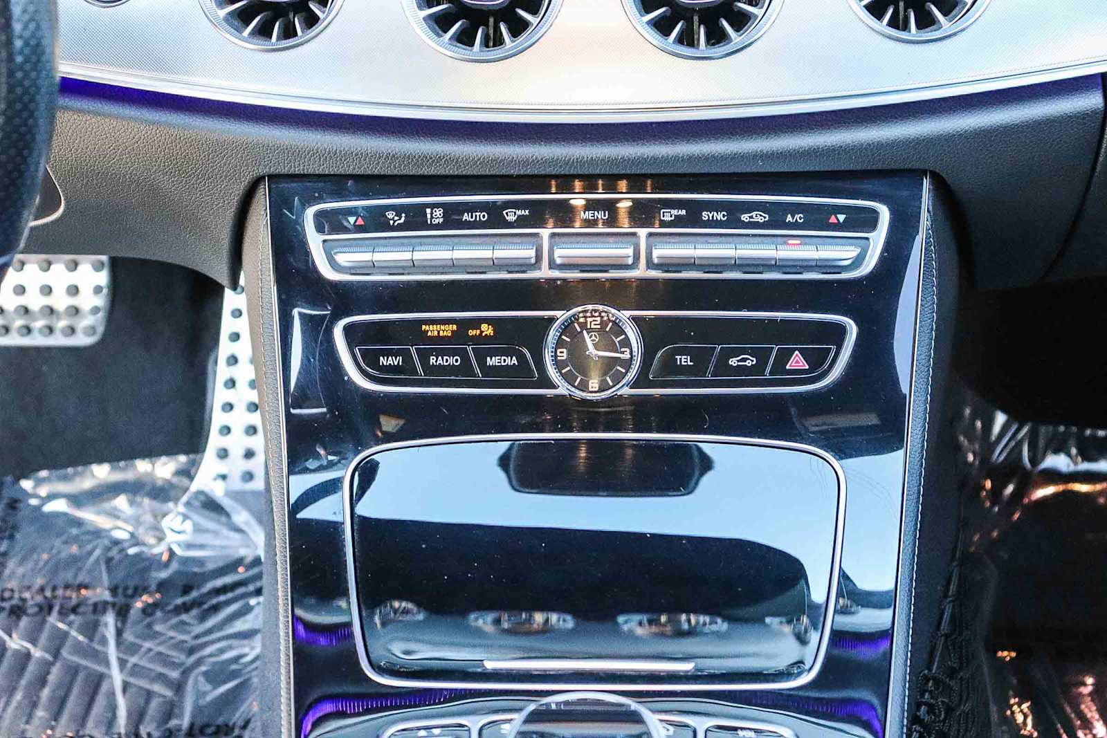 Thumbnail: 2019 Mercedes-Benz E-Class - 16