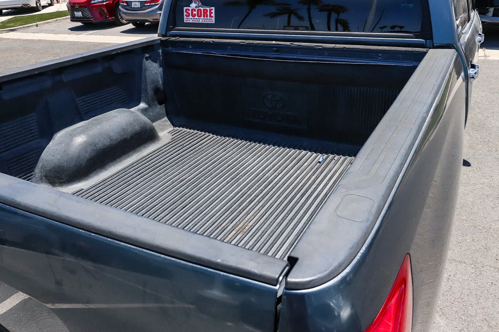 Thumbnail: 2010 Toyota Tundra - 13