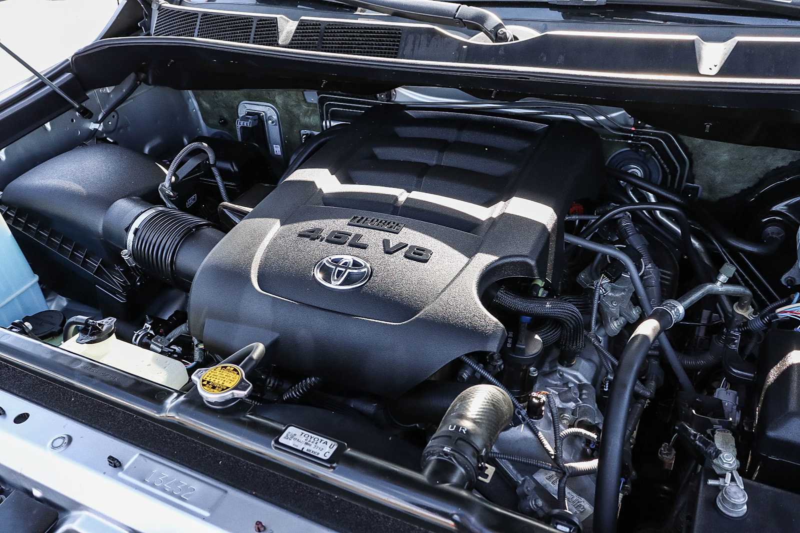 Thumbnail: 2016 Toyota Tundra - 32