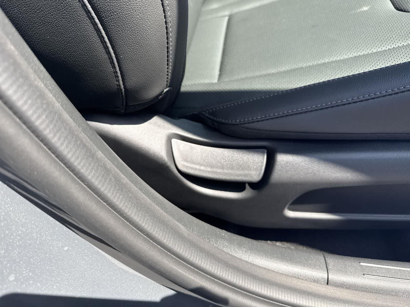 Thumbnail: 2025 Hyundai Elantra - 39