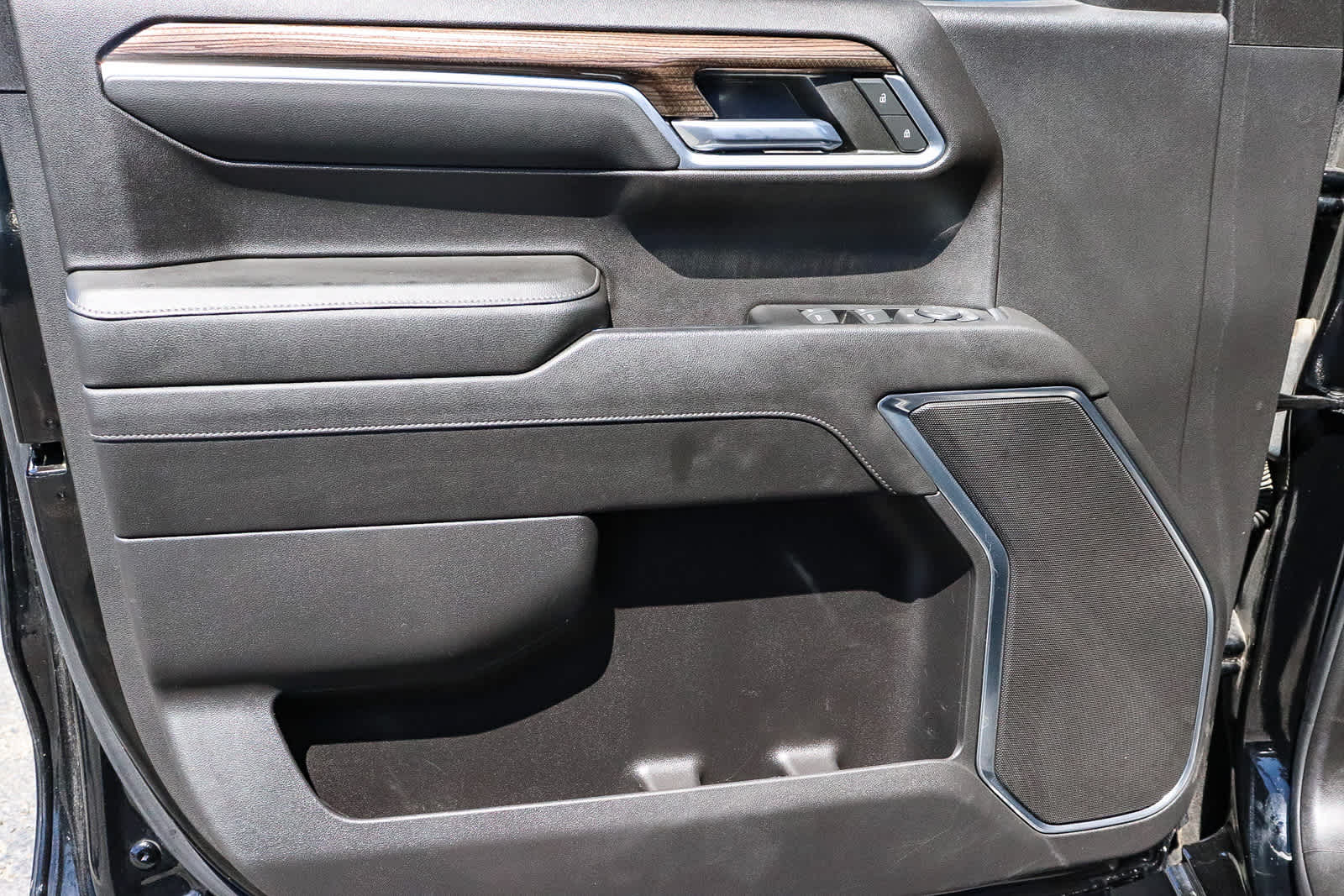 Thumbnail: 2022 Chevrolet Silverado 1500 - 27