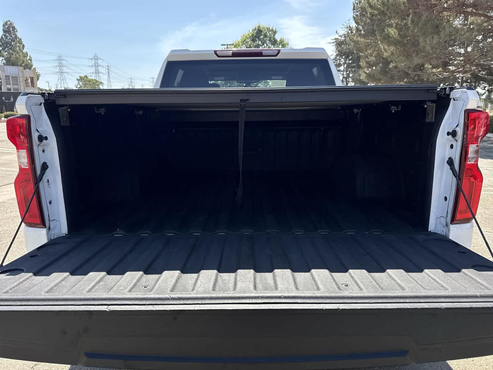 Thumbnail: 2022 Chevrolet Silverado 1500 - 34
