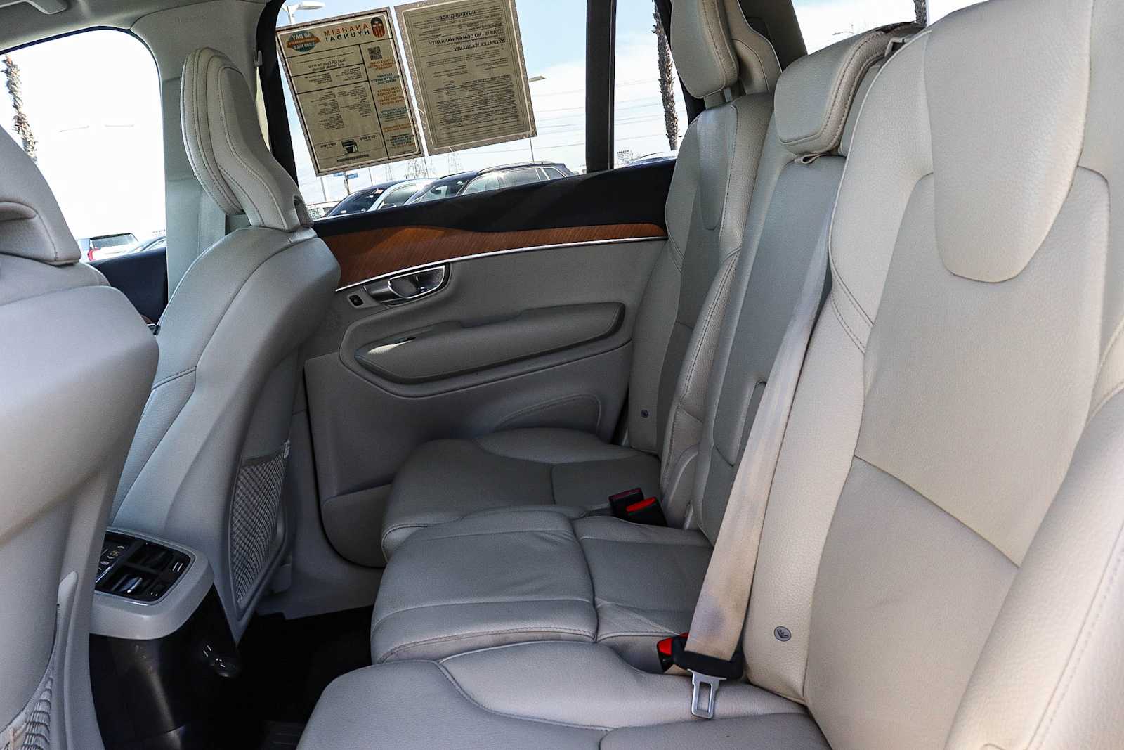 Thumbnail: 2022 Volvo XC90 - 19