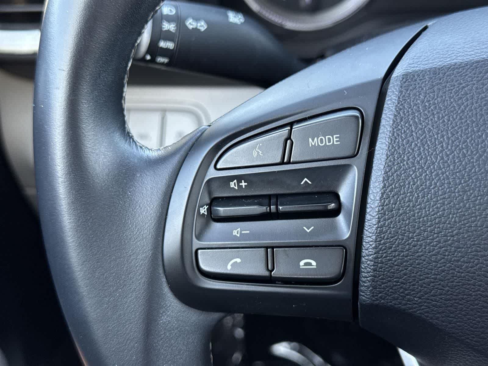 Thumbnail: 2022 Hyundai Venue - 23