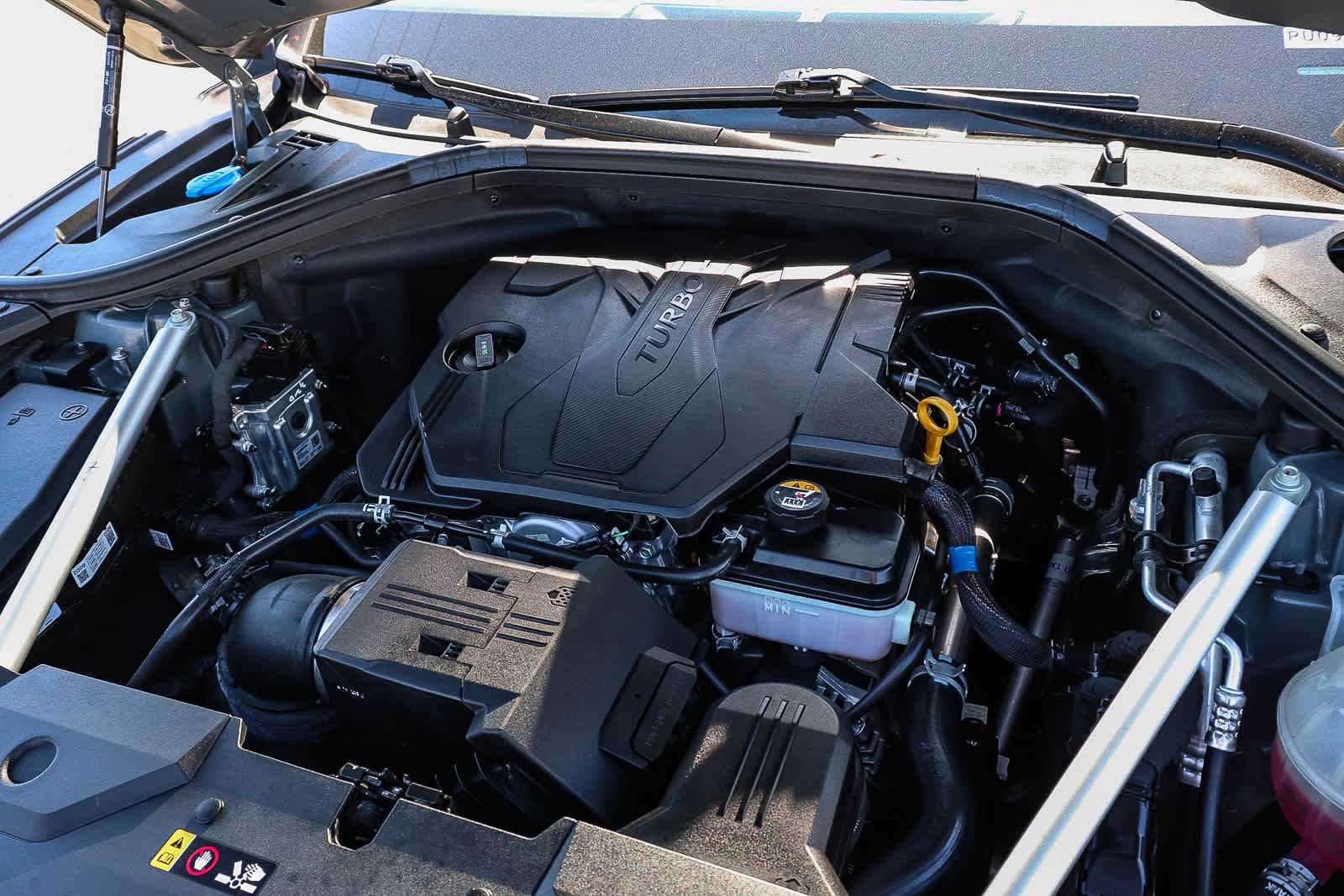 Thumbnail: 2023 Genesis GV70 - 34