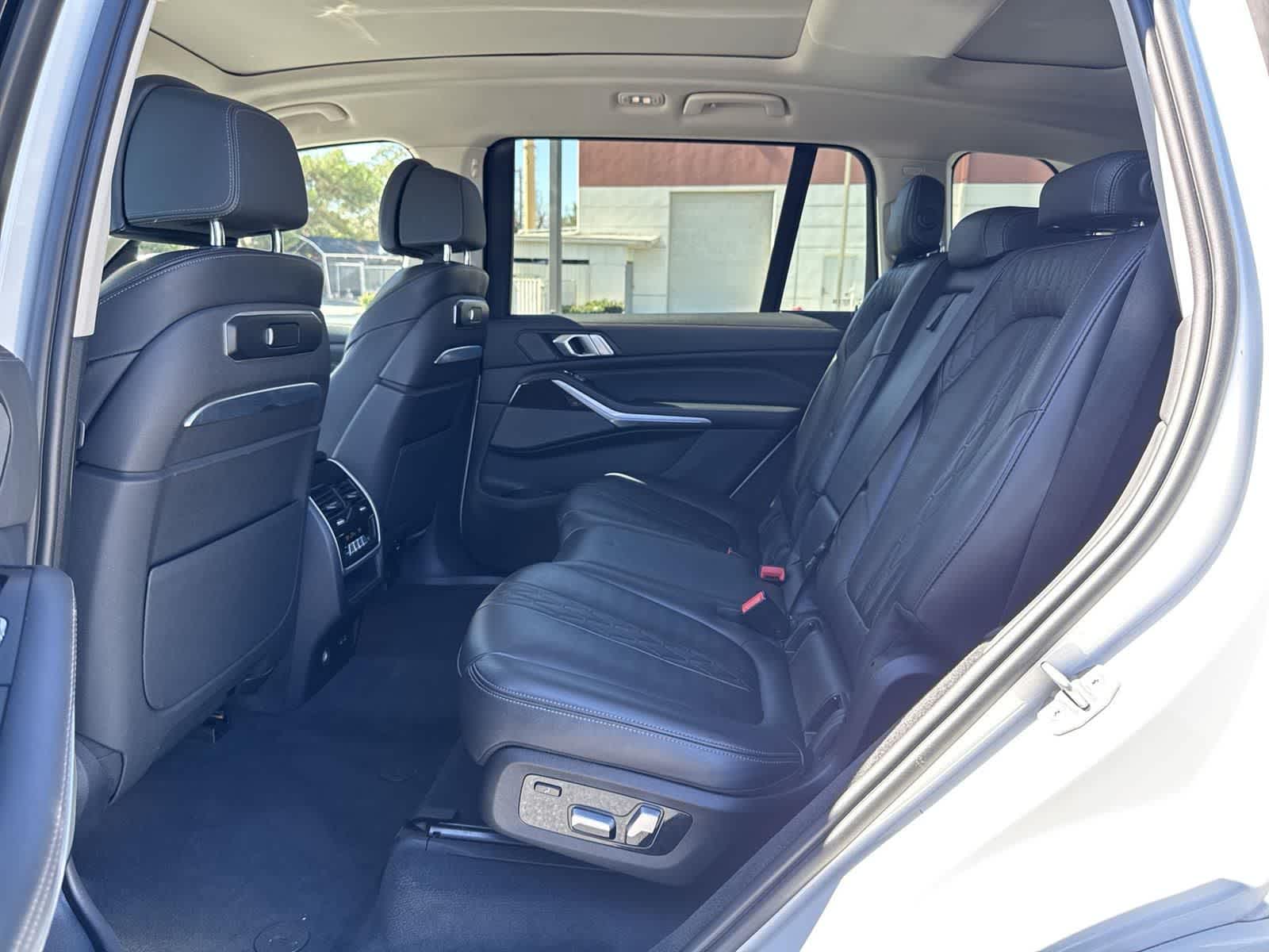 Thumbnail: 2023 BMW X7 - 27