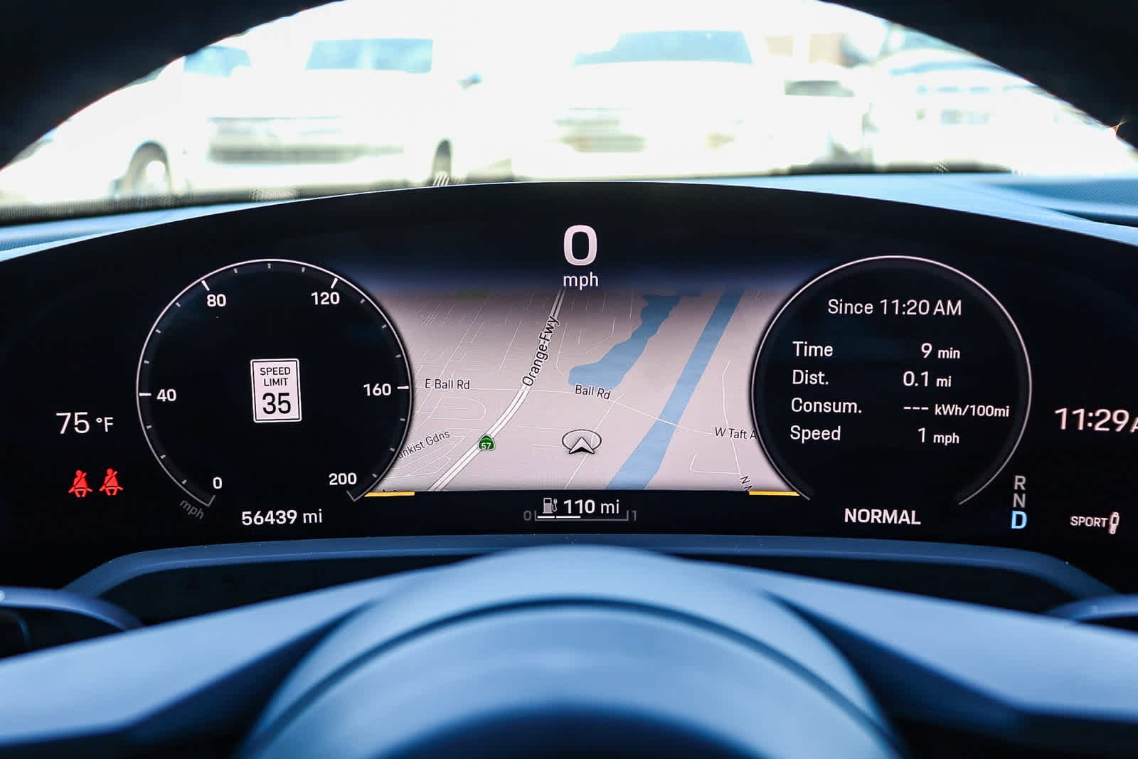 Thumbnail: 2021 Porsche Taycan - 26