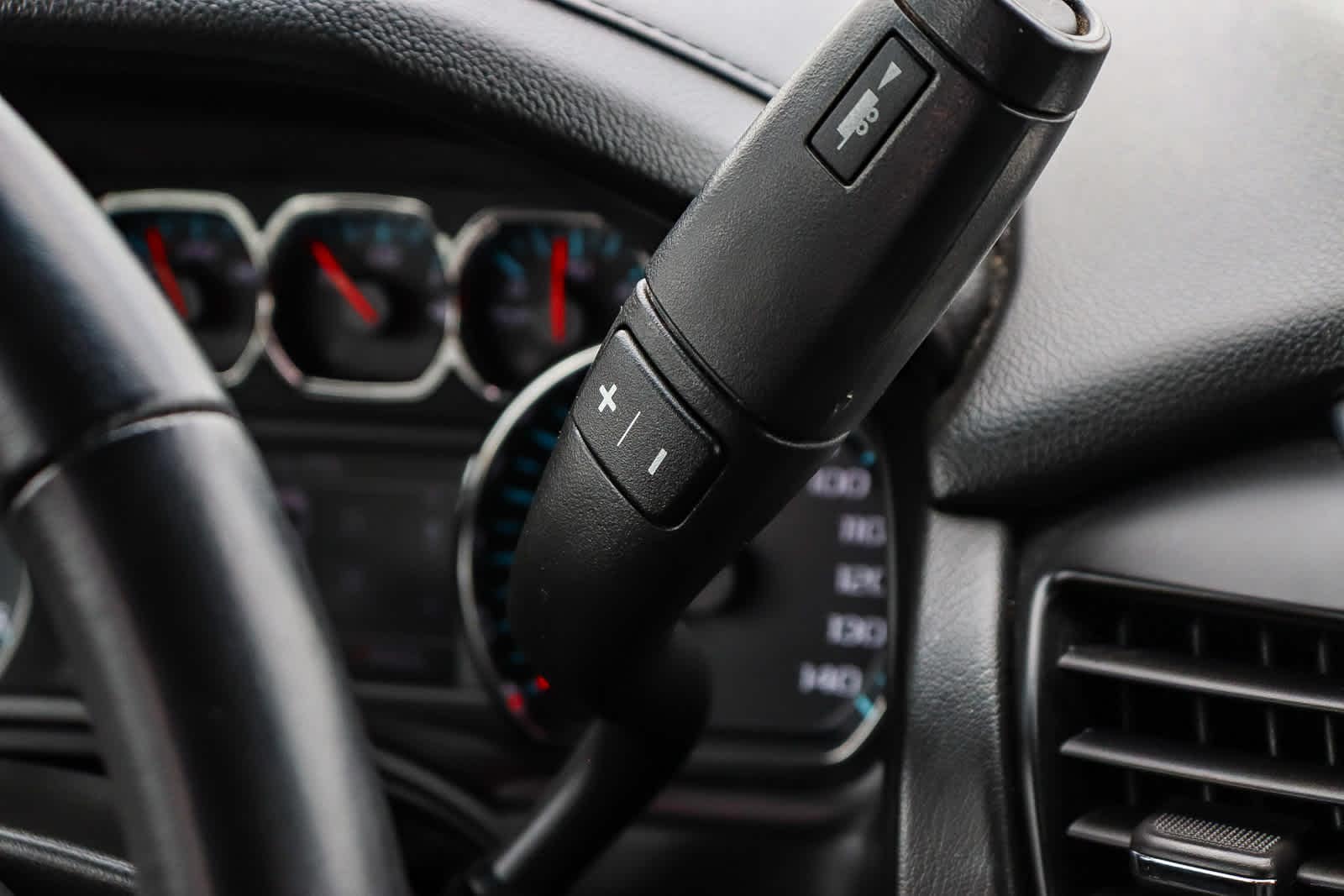 Thumbnail: 2017 Chevrolet Suburban - 20