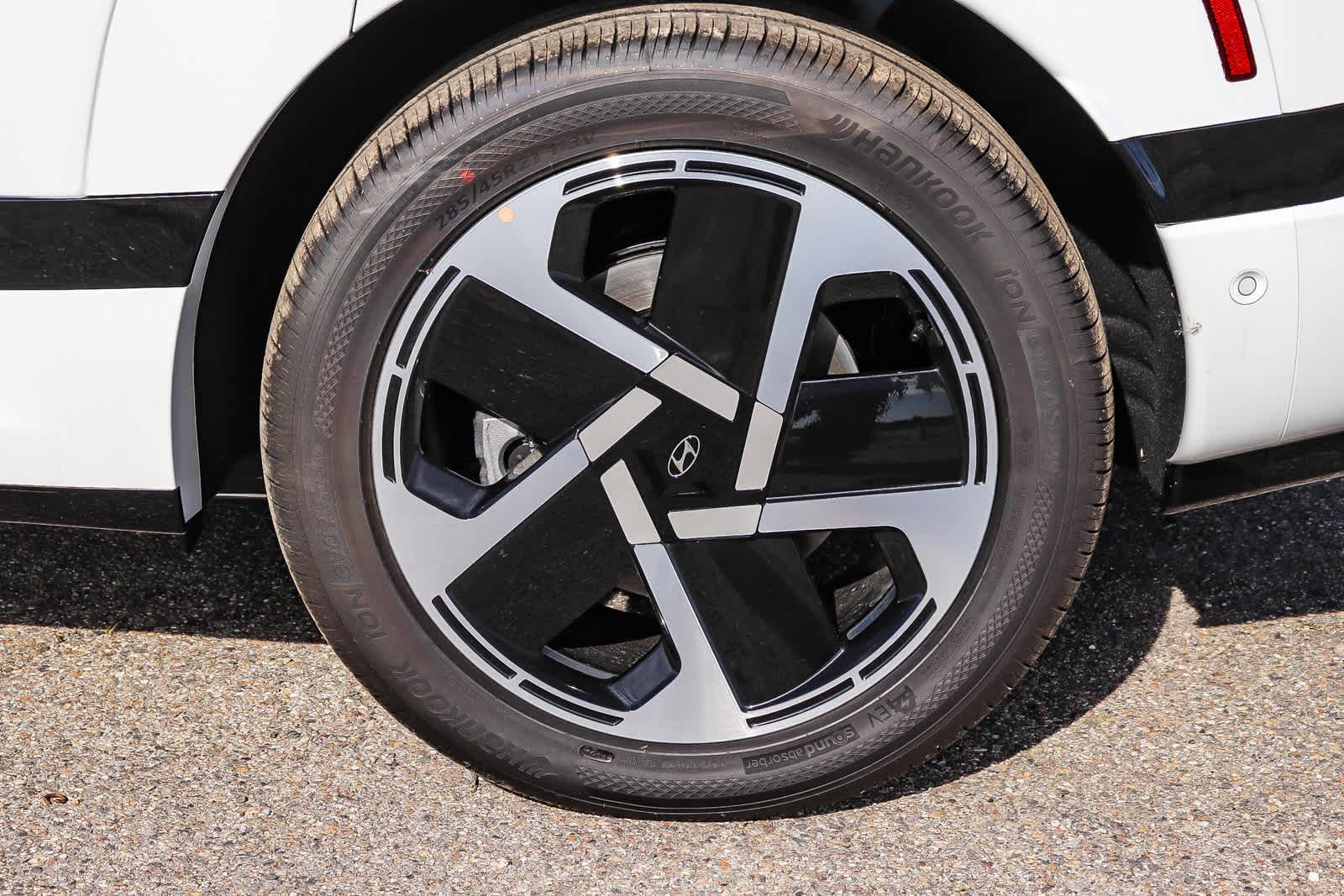 Thumbnail: 2026 Hyundai Ioniq - 11