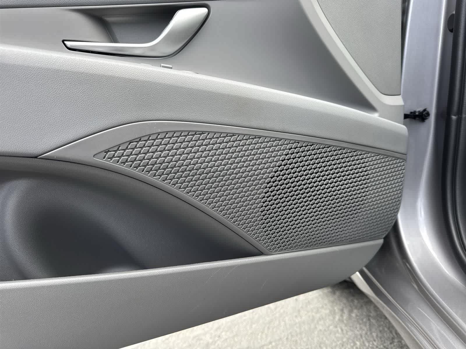 Thumbnail: 2025 Hyundai Elantra - 21