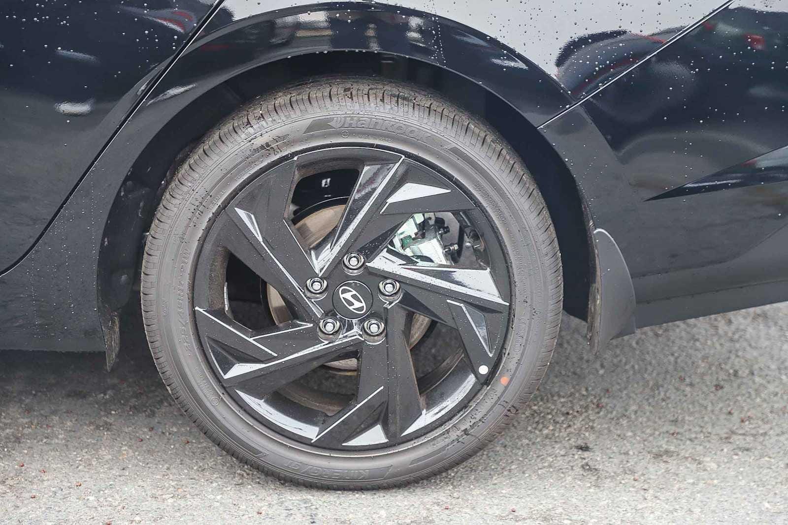 Thumbnail: 2026 Hyundai Elantra - 12