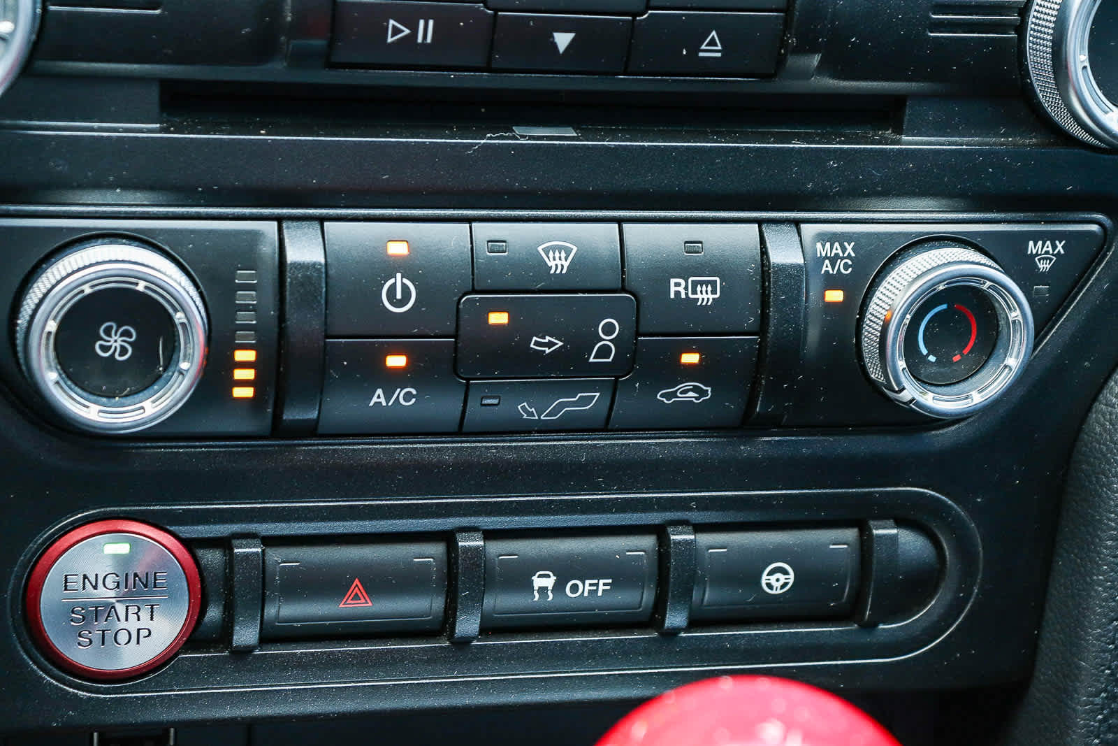 Thumbnail: 2018 Ford Mustang - 27