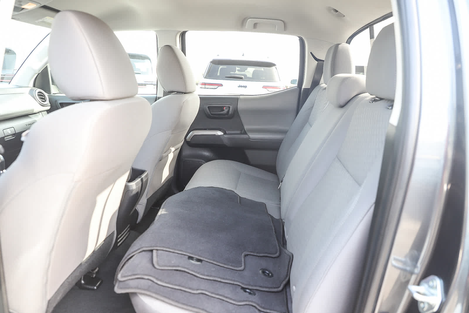 Thumbnail: 2023 Toyota Tacoma - 19