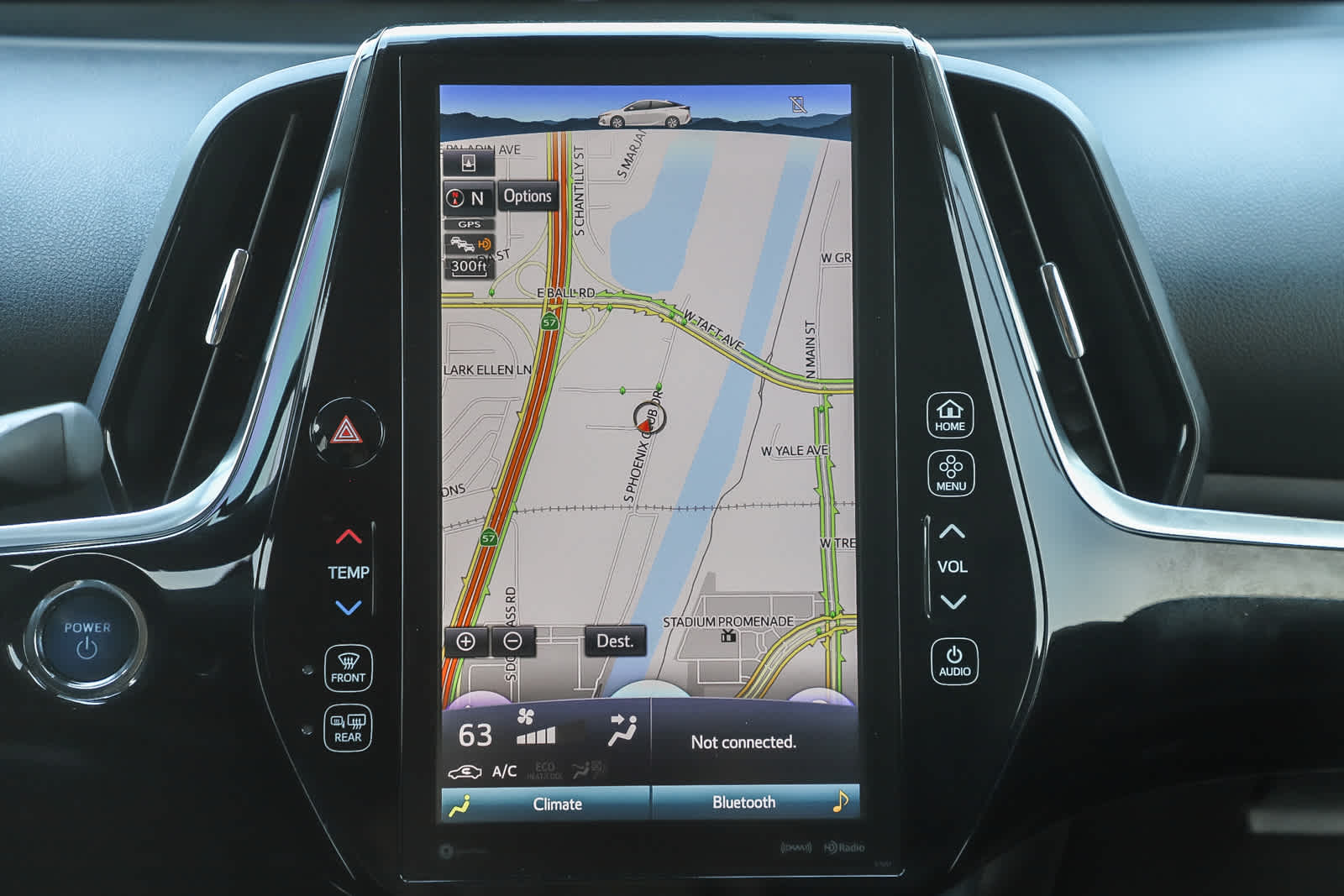 Thumbnail: 2018 Toyota Prius Prime - 14