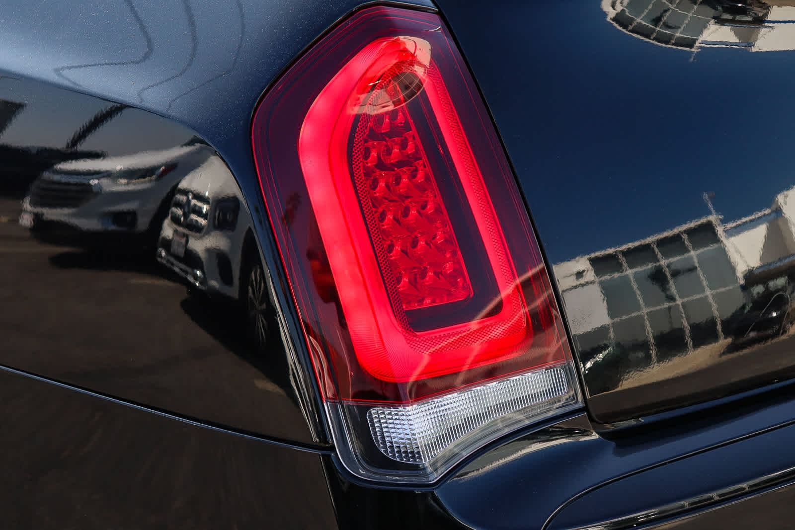 Thumbnail: 2018 Chrysler 300 - 9