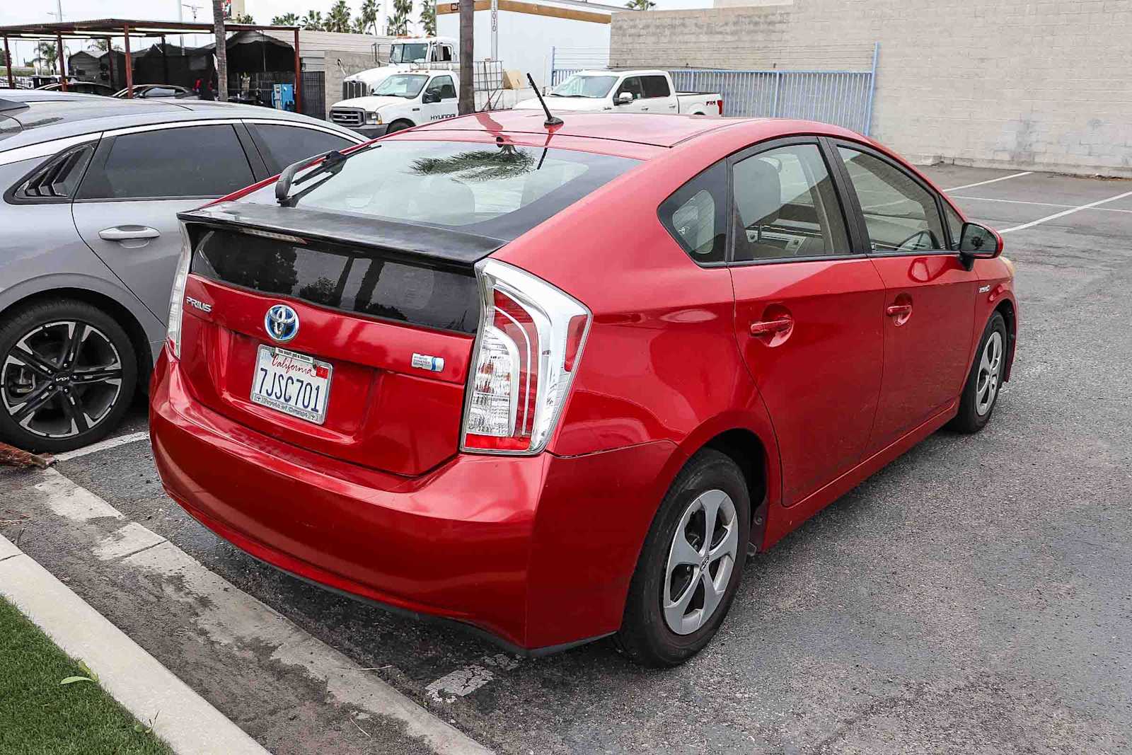 Thumbnail: 2015 Toyota Prius - 7